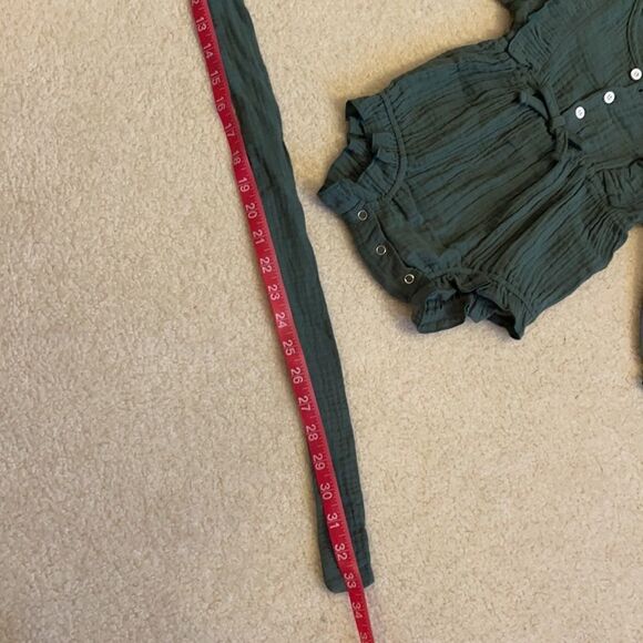 Baby girl green ruffle onesie w/ headpiece 6-9 mo. - Picture 14 of 15